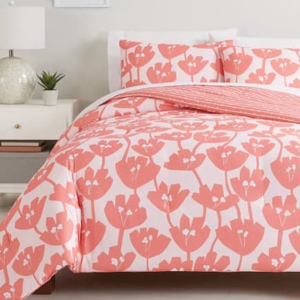 Floral 3-Piece Reversible Full/Queen Comforter Set in Coral